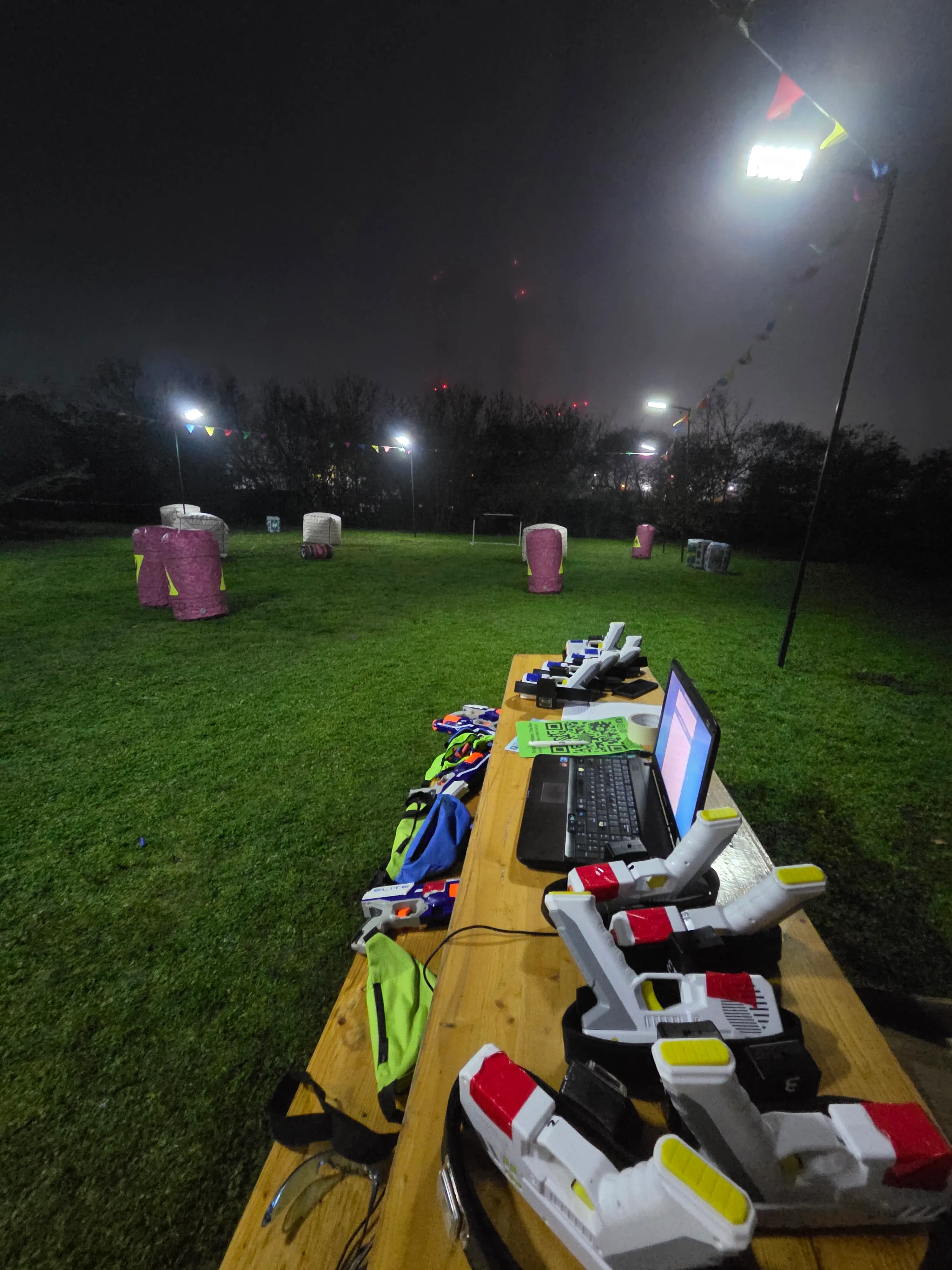 Arenă tactică Laser Tag cu obstacole pentru copii, petrecere mobilă București-Ilfov