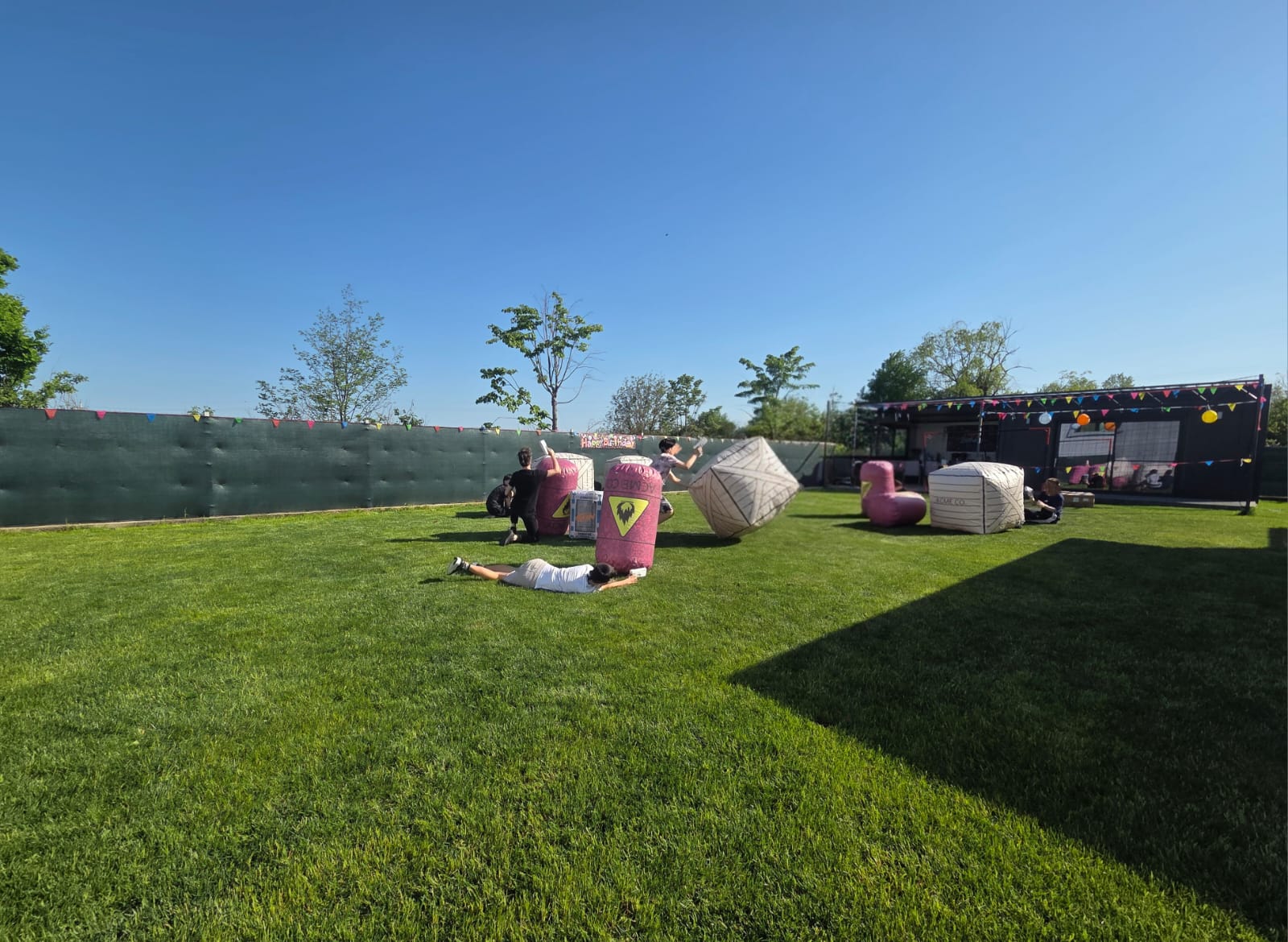 Arena Laser Tag mobila cu obstacole gonflabile Bucuresti